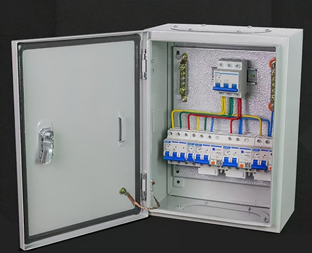小小配电箱，安全隐患大！安全配置与科学使用指南